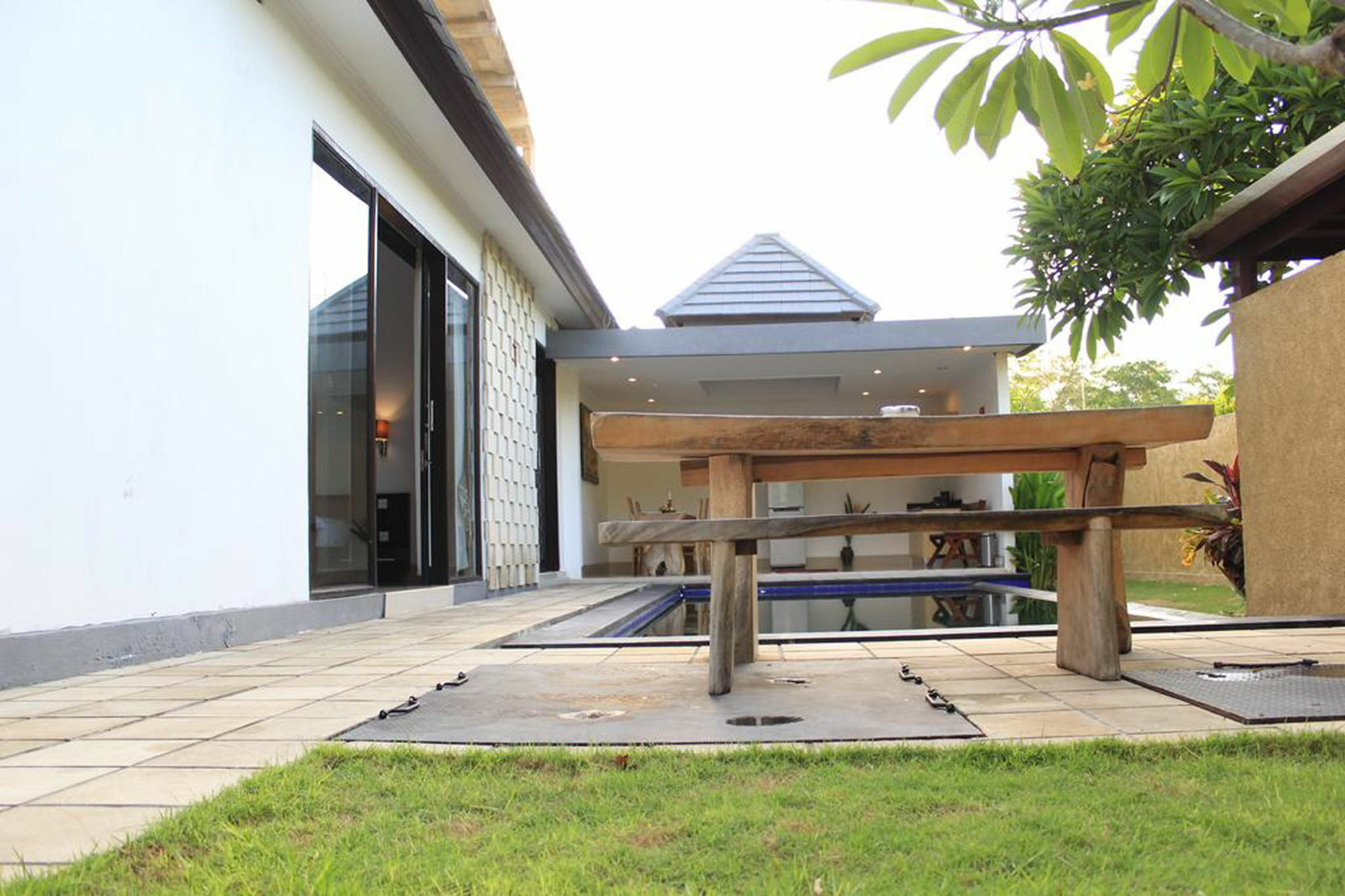 Grand Nismara Villa Seminyak Exterior photo
